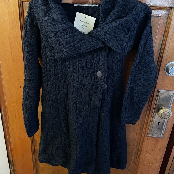 NWT Aran Crafts sweater from Ireland. Made from 100% Merino Wool - Picture 8 of 8